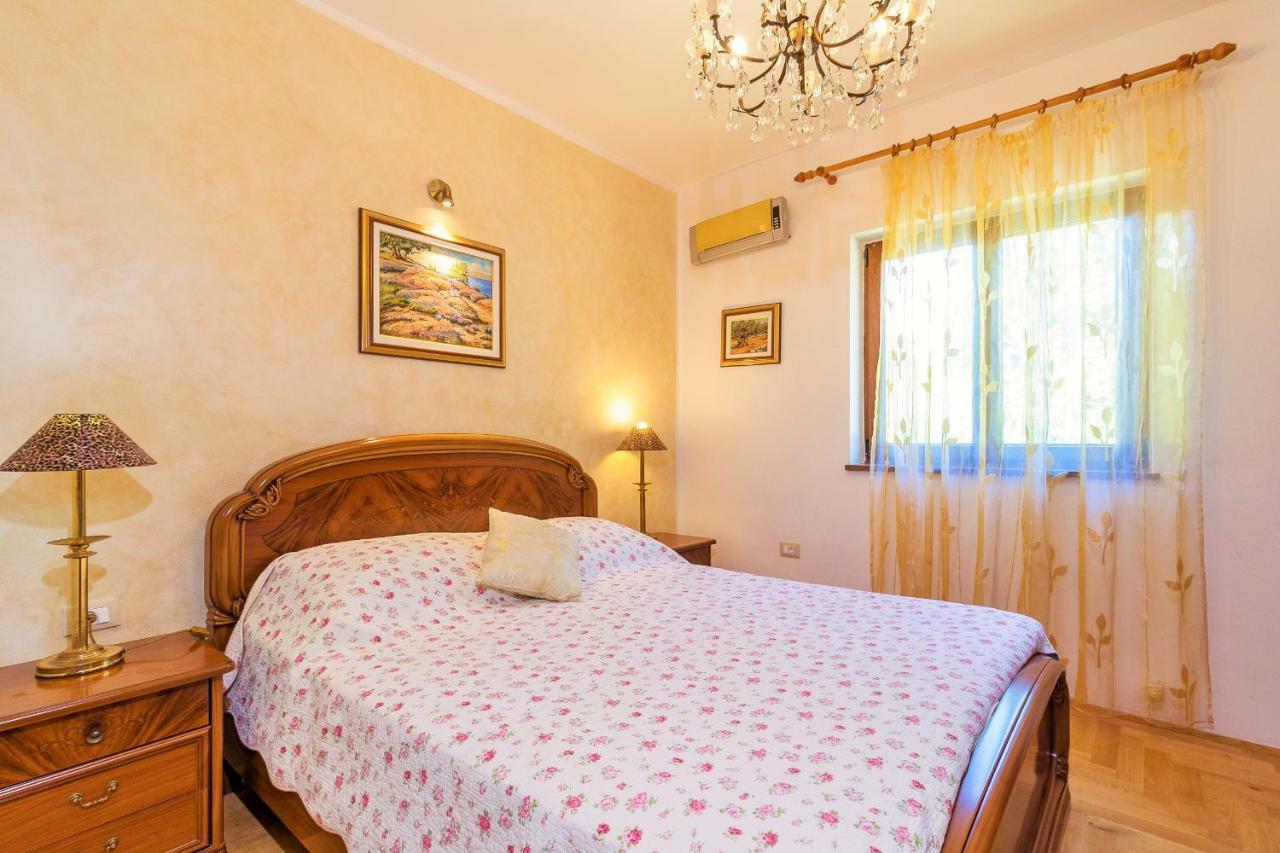 Holiday Home Sarita Šišan Esterno foto