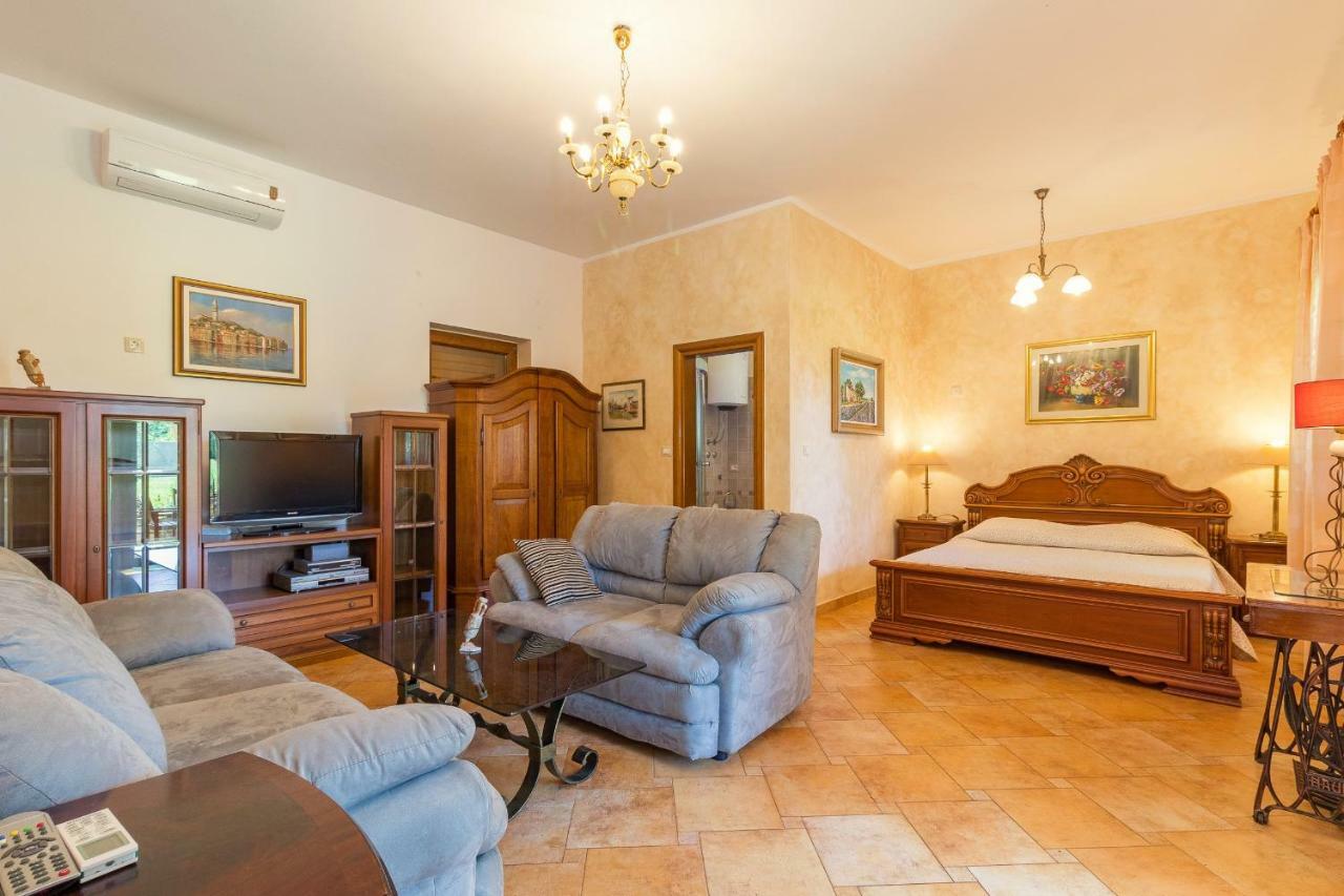Holiday Home Sarita Šišan Esterno foto