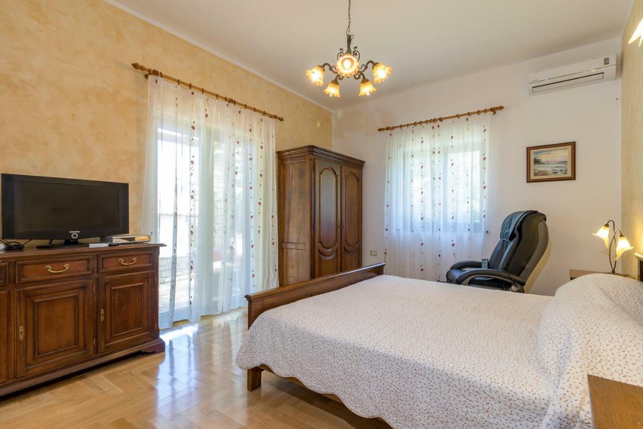 Holiday Home Sarita Šišan Esterno foto